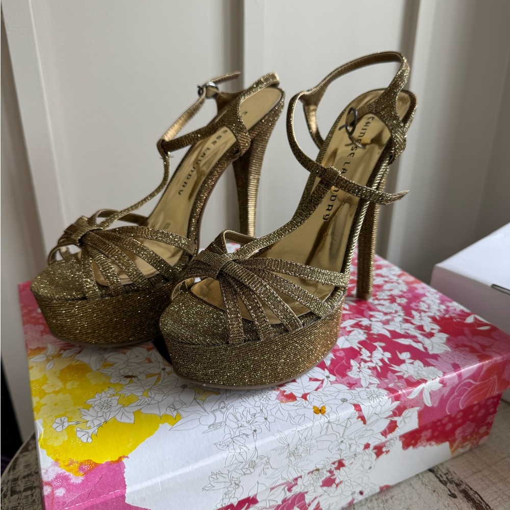 Chinese Laundry Take Care Elegant Gold Strappy Heels 7.5